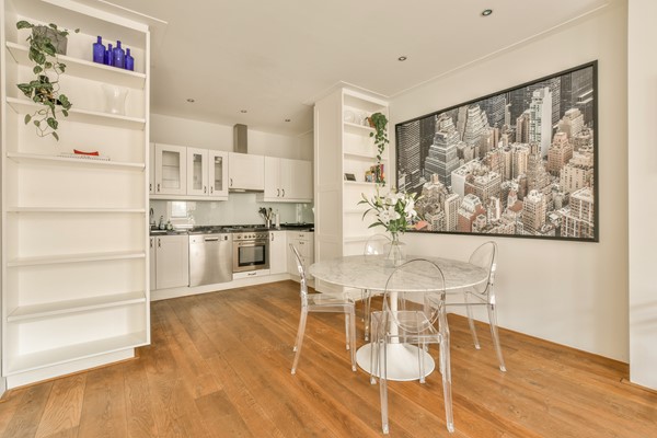 Medium property photo - Van Eeghenstraat 20-1, 1071 GG Amsterdam